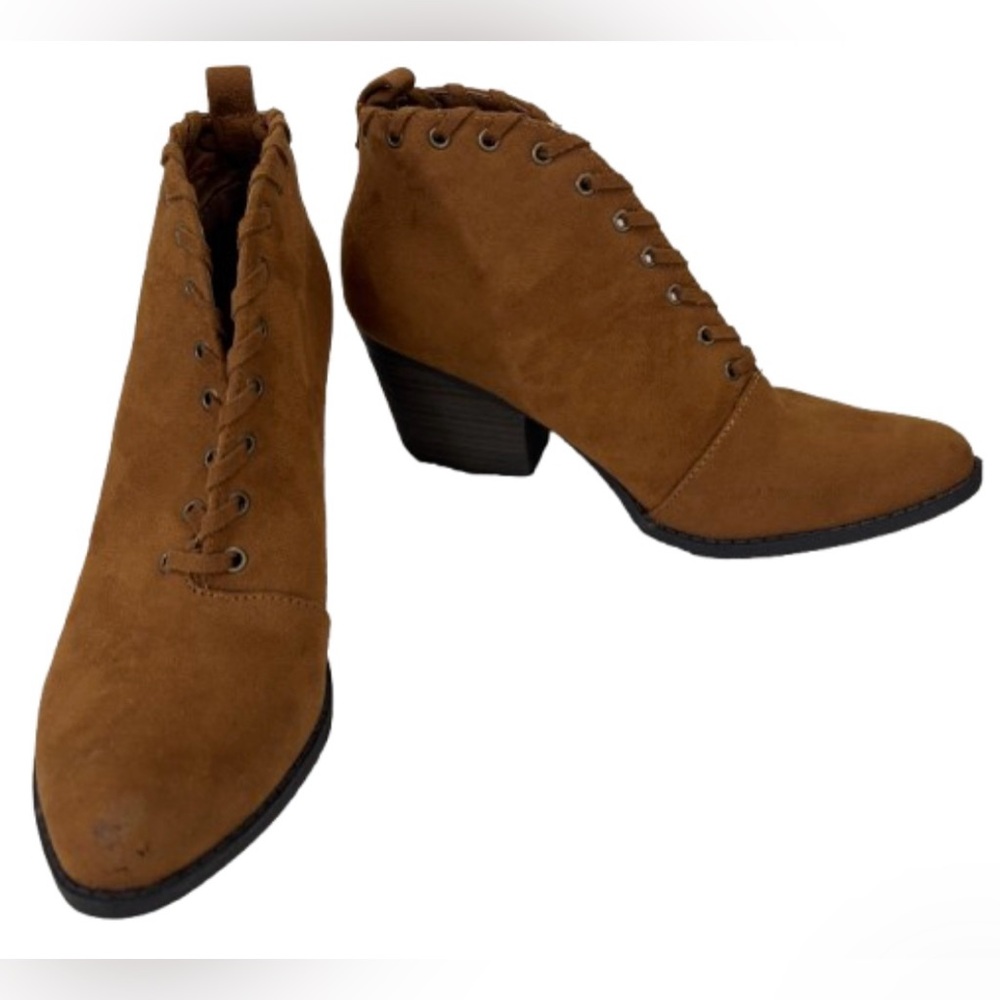 NWOT Size 7.5 Coconuts Brown Suede Ankle Boots